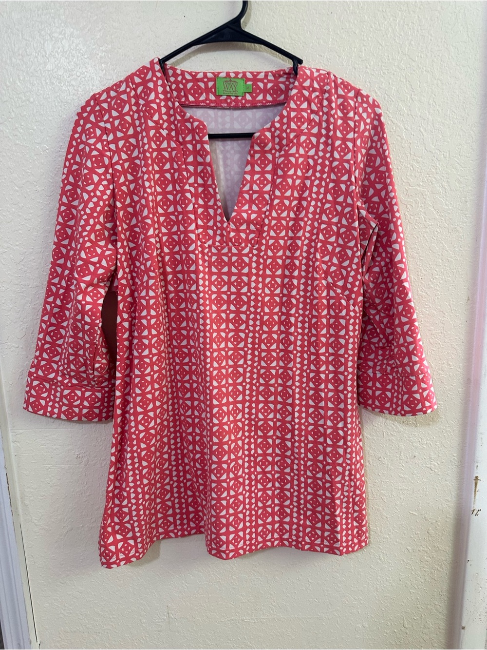 Katherine Way Coral and White Geometric Split V Tunic